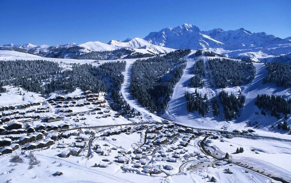 Les Saisies winter panorama