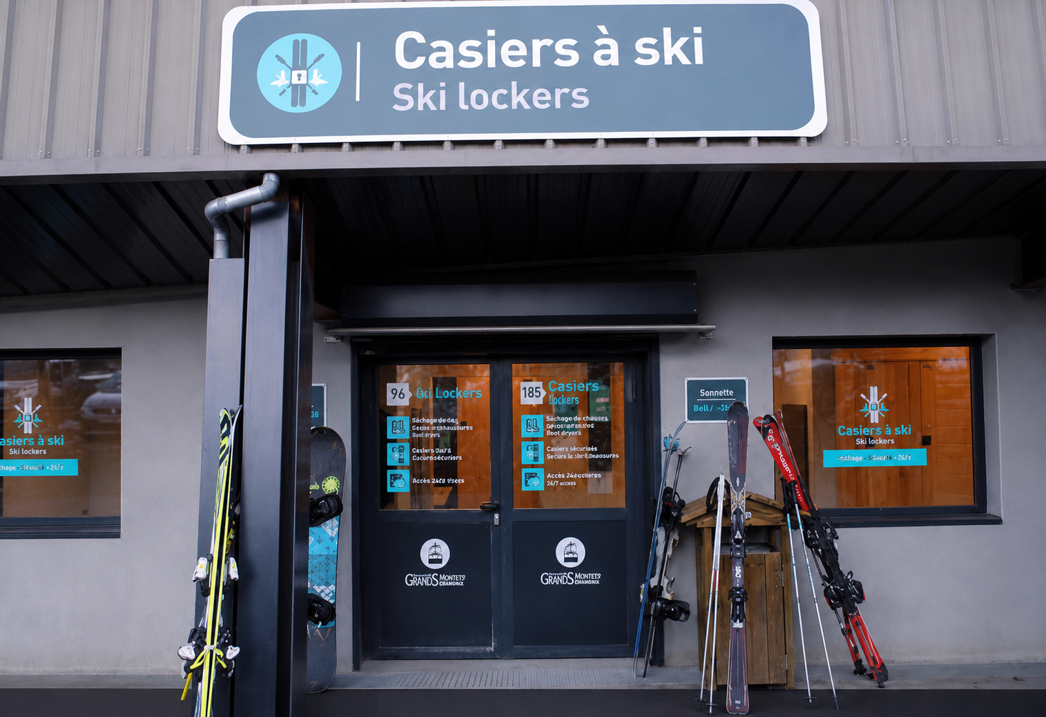 Heated ski lockers at the gondola